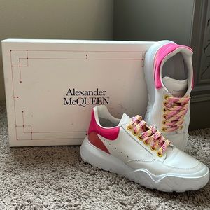 Never worn Alexander McQueen Sneakers size 37.5